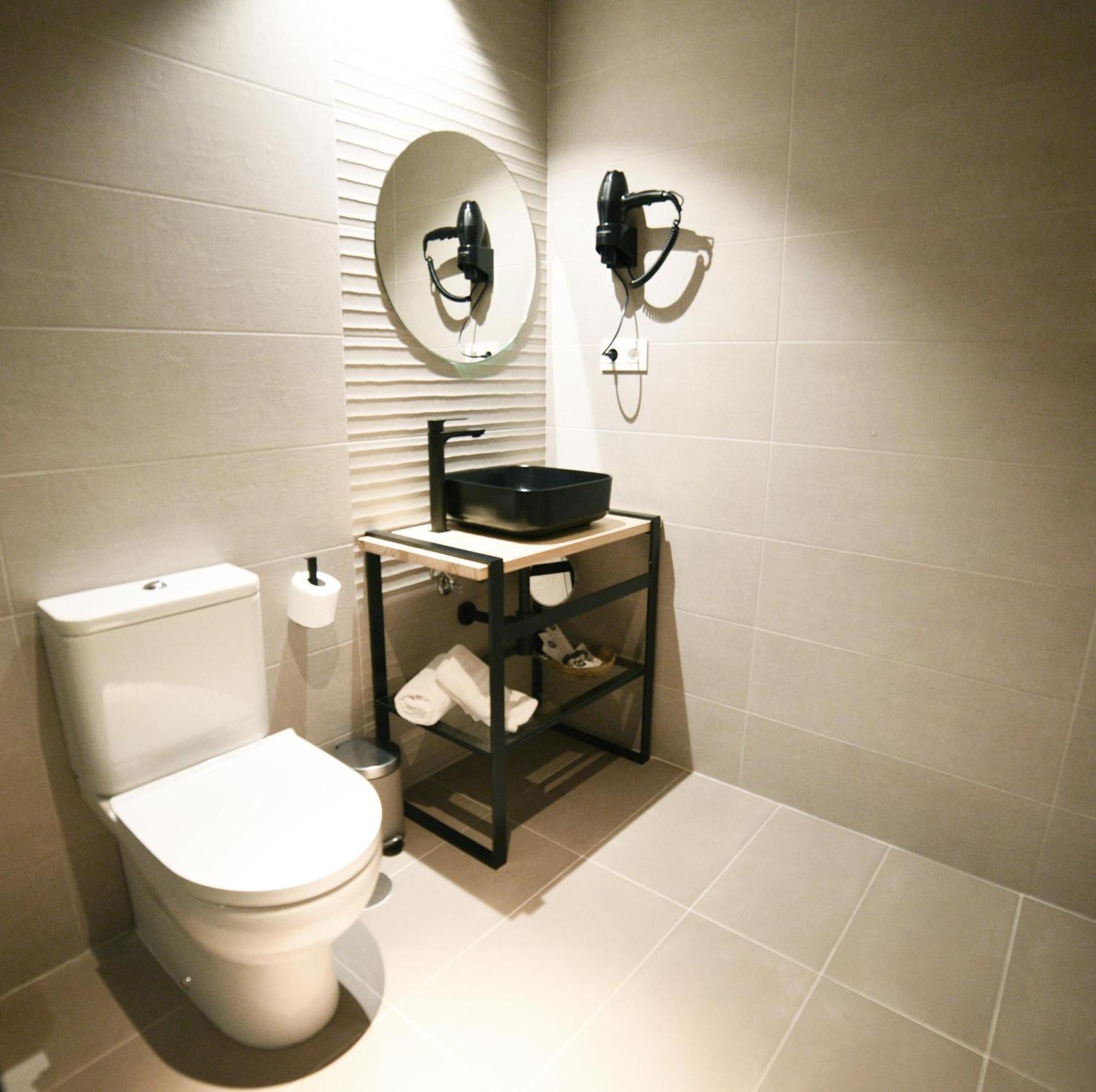 Standard Double Room,1285900528:JPEG