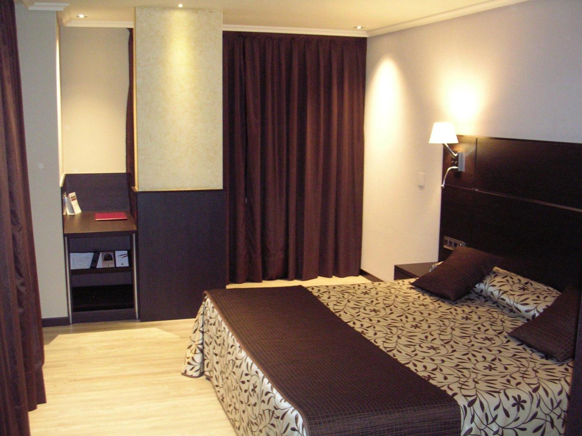 Double Room Hydromassage Bath,71217173:JPEG